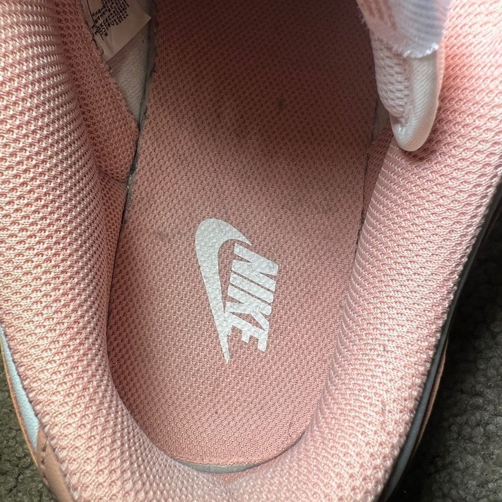 Nike Coral and White Low-Top Dunks - Picture 7 of 9